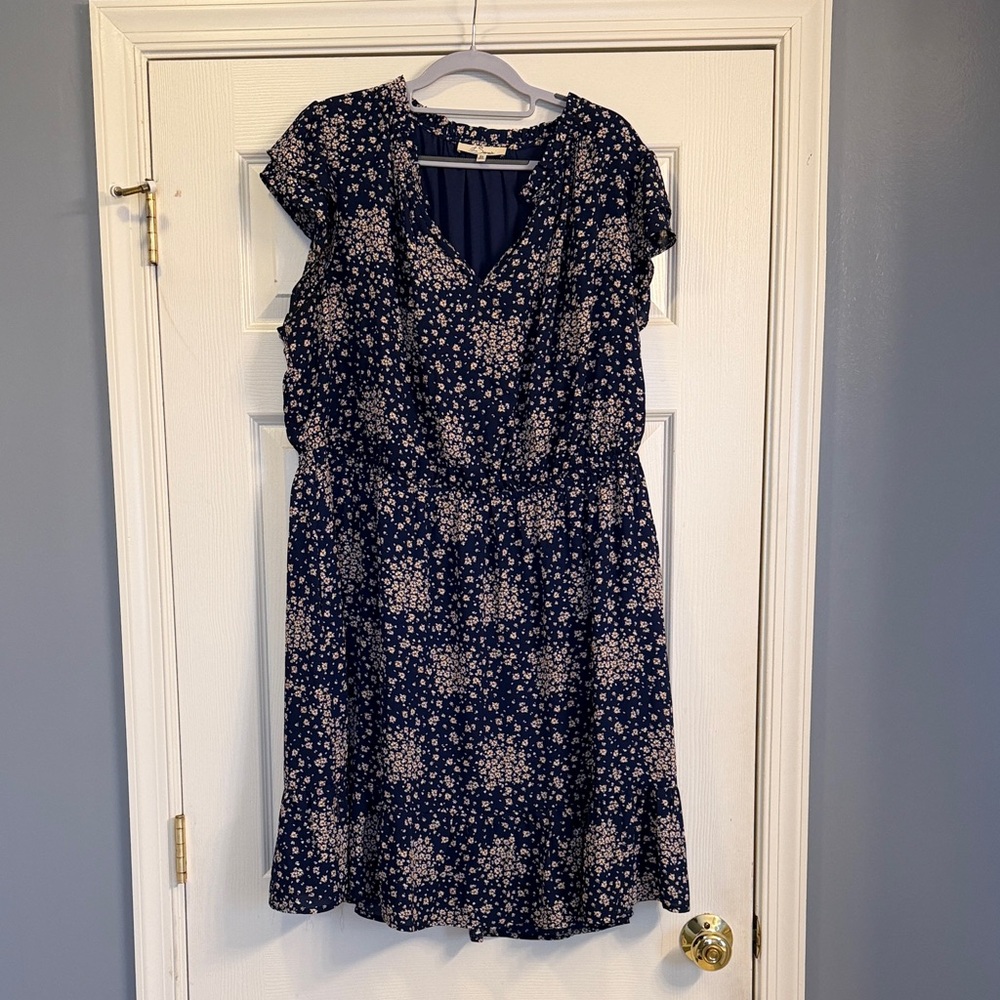 Elegant Navy Floral Mini Dress